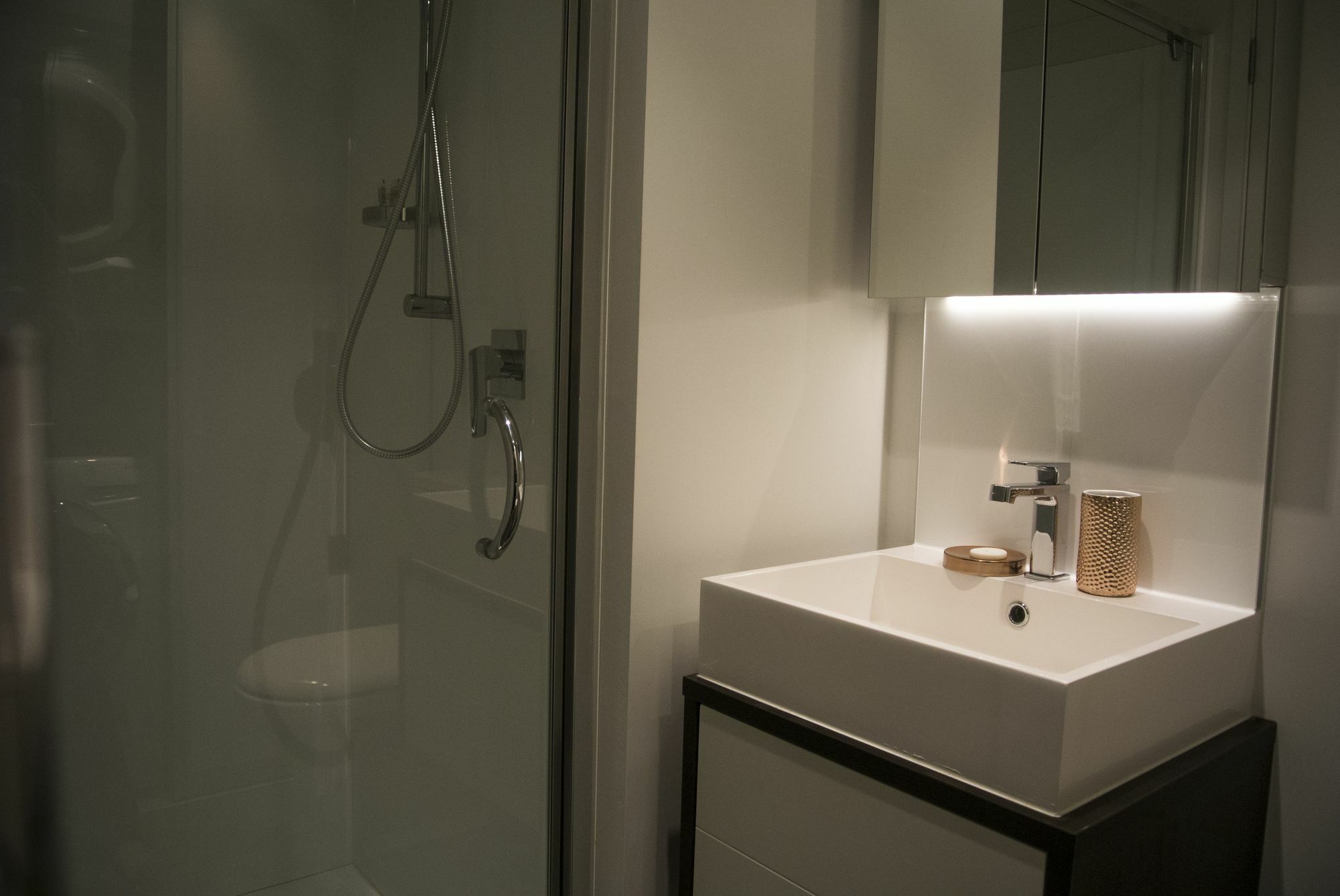 Brand New Apartment With Pool & Gym أوكلاند المظهر الخارجي الصورة